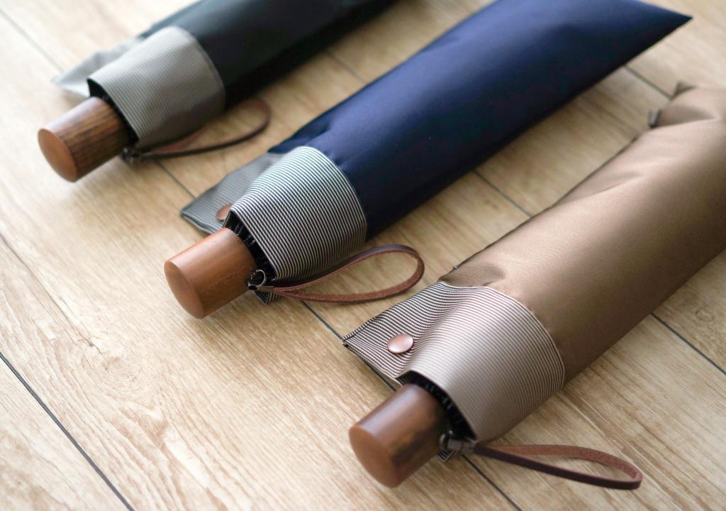 小宮商店　東日本橋ショップ　「裏縞(うらしま)折り畳み傘60ｃｍ10本骨」【第2回中央区推奨土産品】