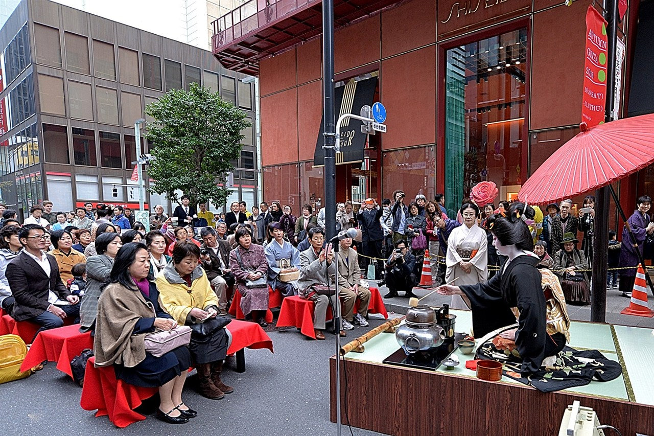 銀座で野点