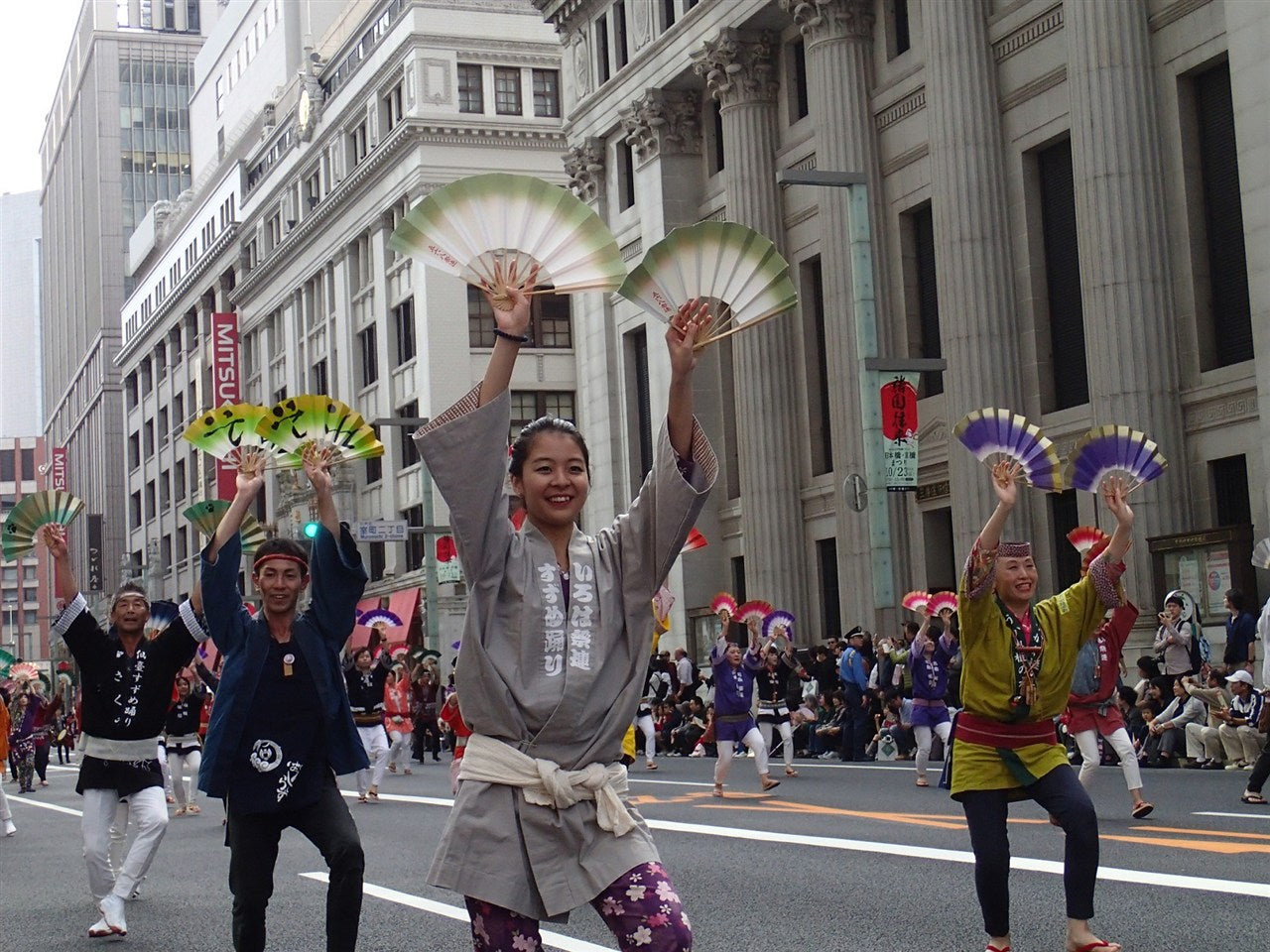 すずめ踊り