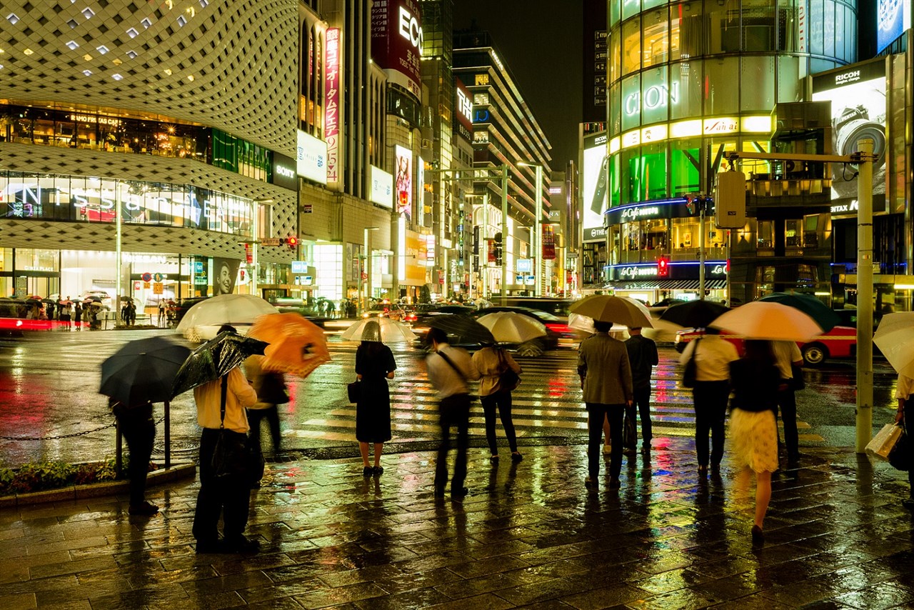 雨の銀座